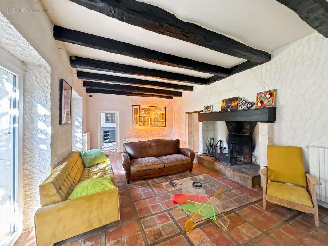 Maison à ANTONNE-ET-TRIGONANT