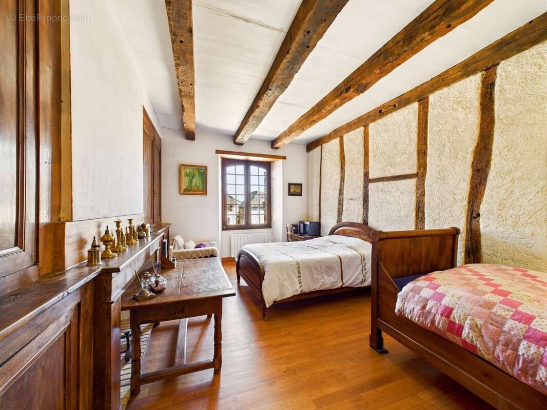 Maison à SAUVETERRE-DE-ROUERGUE