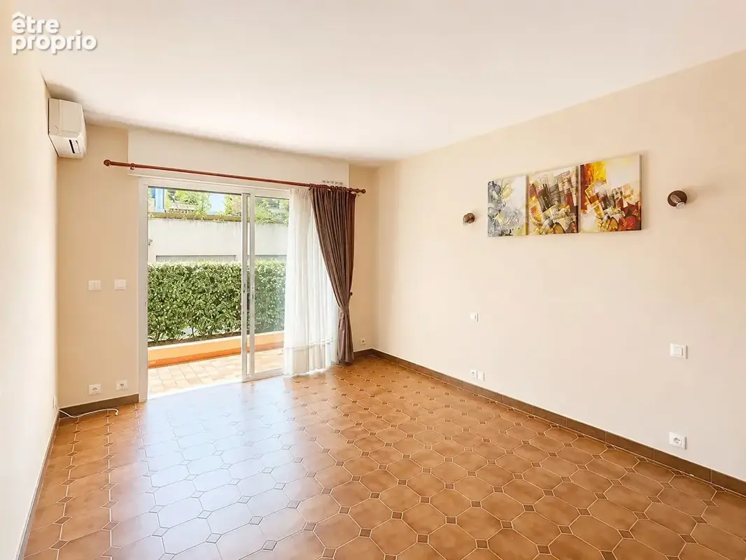 Appartement Frejus 2 pièces proche des plages, place de parking - photo 5
