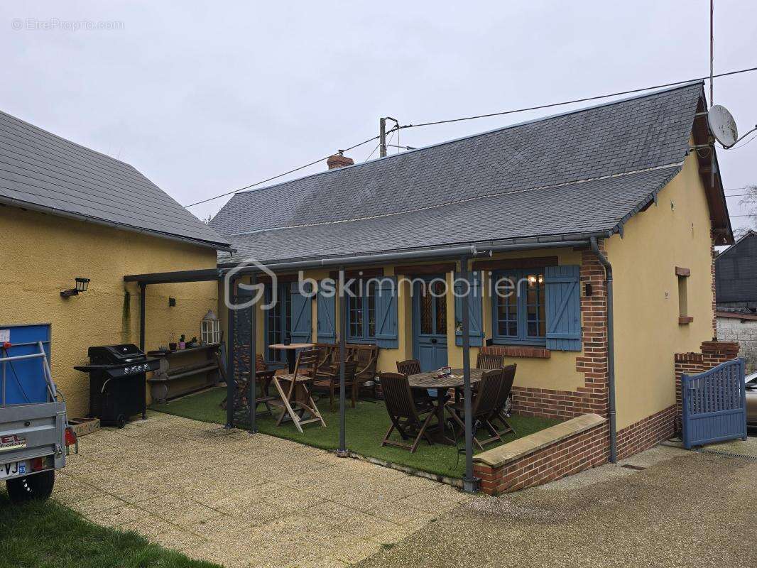 Maison à FEUQUIERES