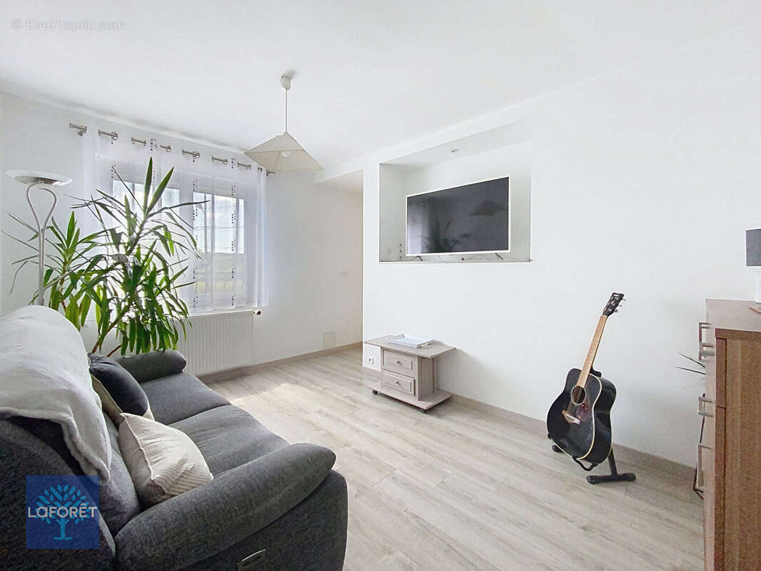 Maison à LEUVILLE-SUR-ORGE