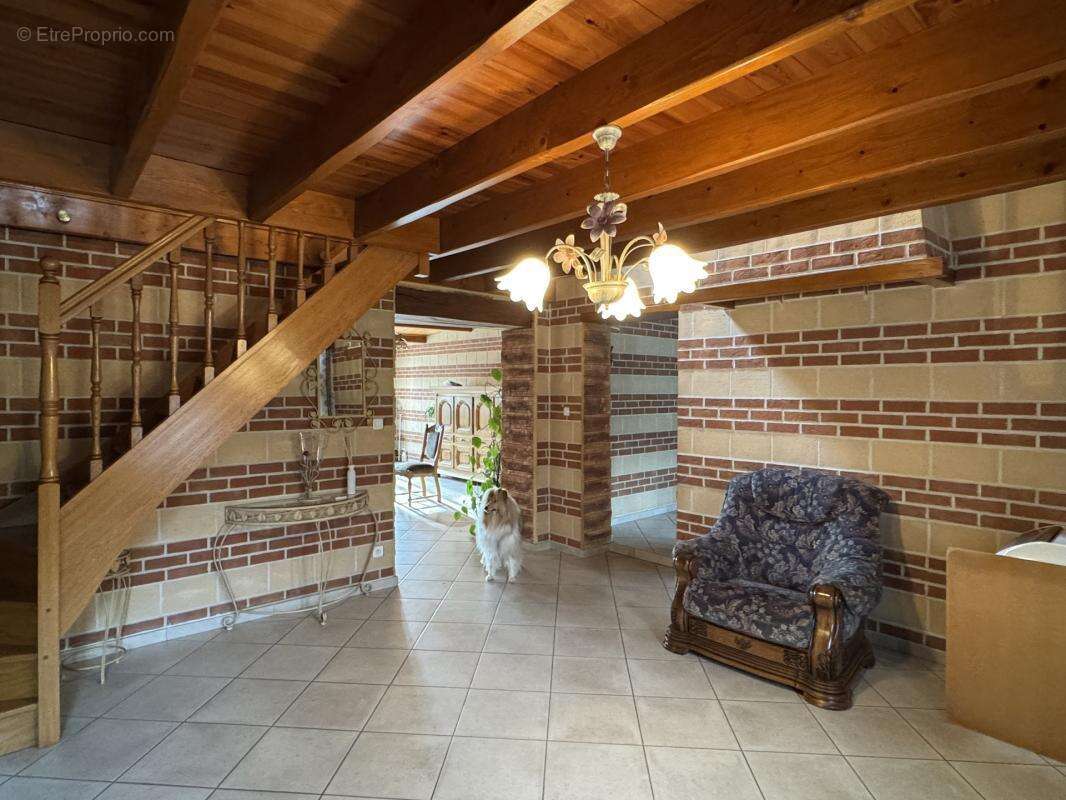 Maison à HOUPLIN-ANCOISNE