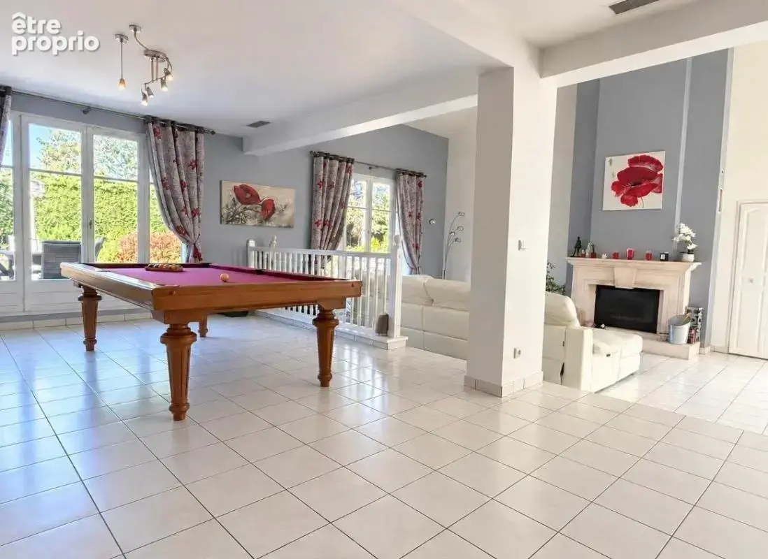 Maison 8 pièces 234 m² à vendre à Ozoir-La-Ferriere (77330) - photo 4