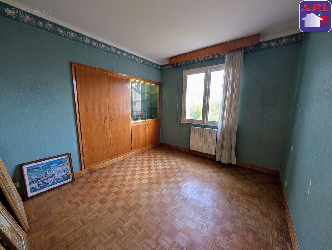 Maison à LAROQUE-D&#039;OLMES