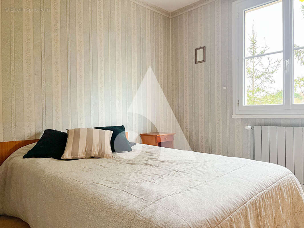 Maison à FONTCOUVERTE