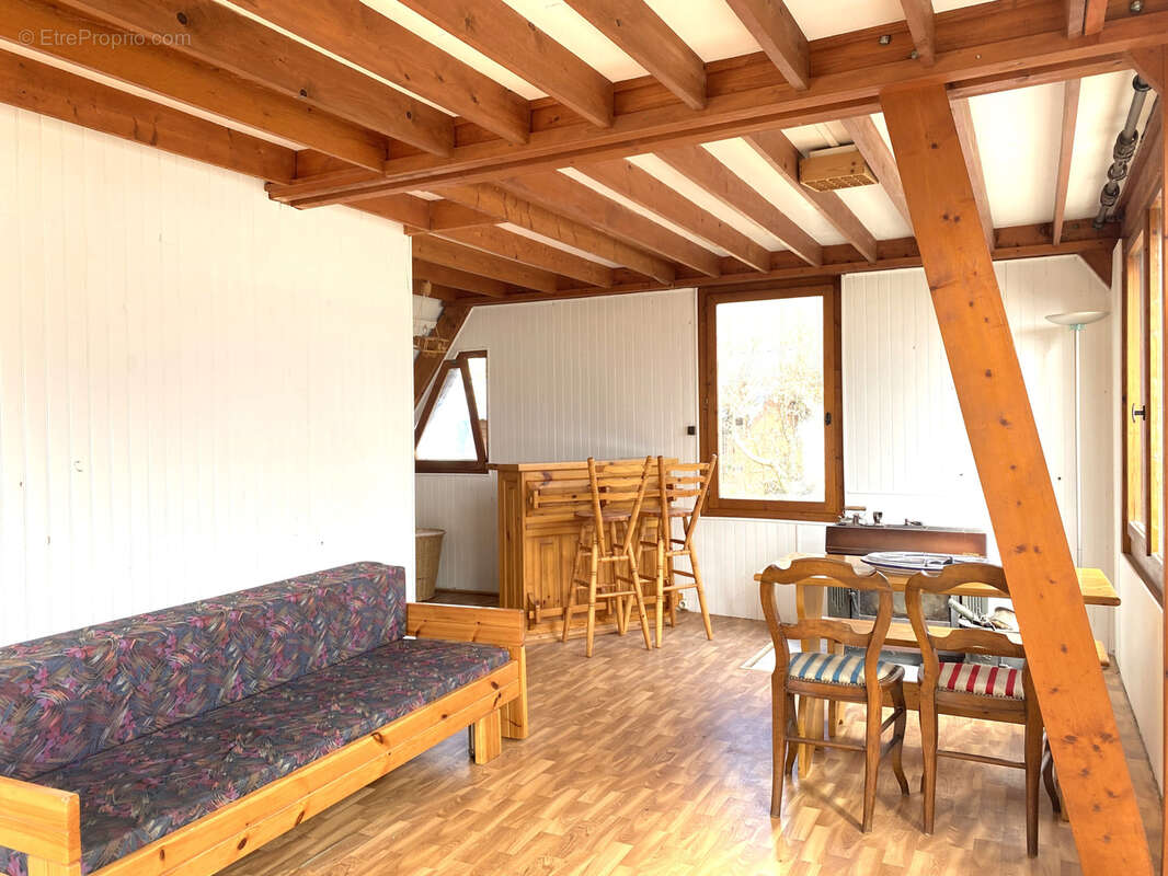 Maison à BAZOCHES-SUR-LE-BETZ