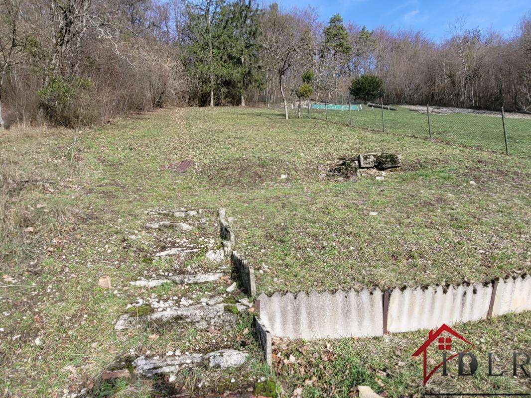 Appartement à CHEVILLON