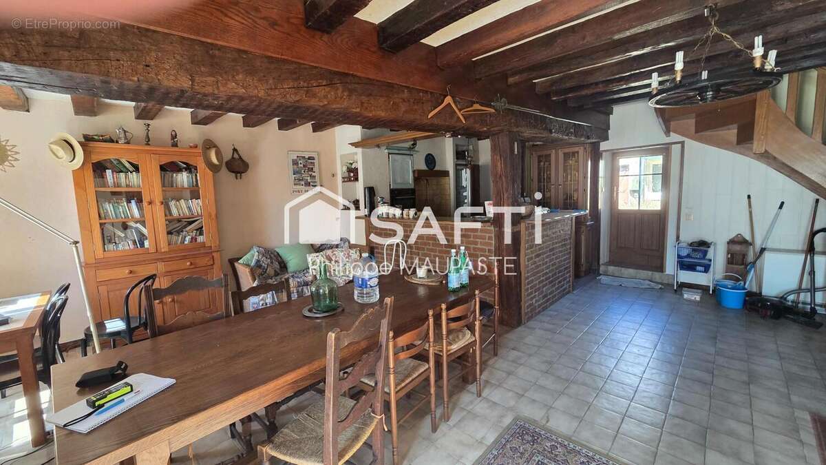 Maison 138 m² à Chateauneuf-Val-De-Bargis  - photo 2