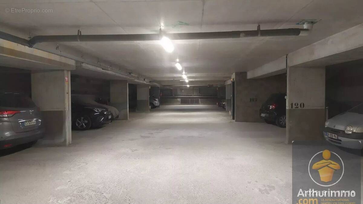 Parking à CHELLES