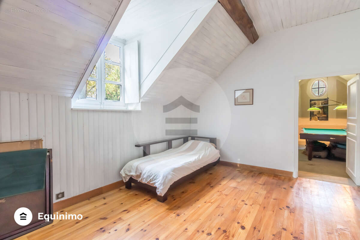 Maison à LOUVECIENNES