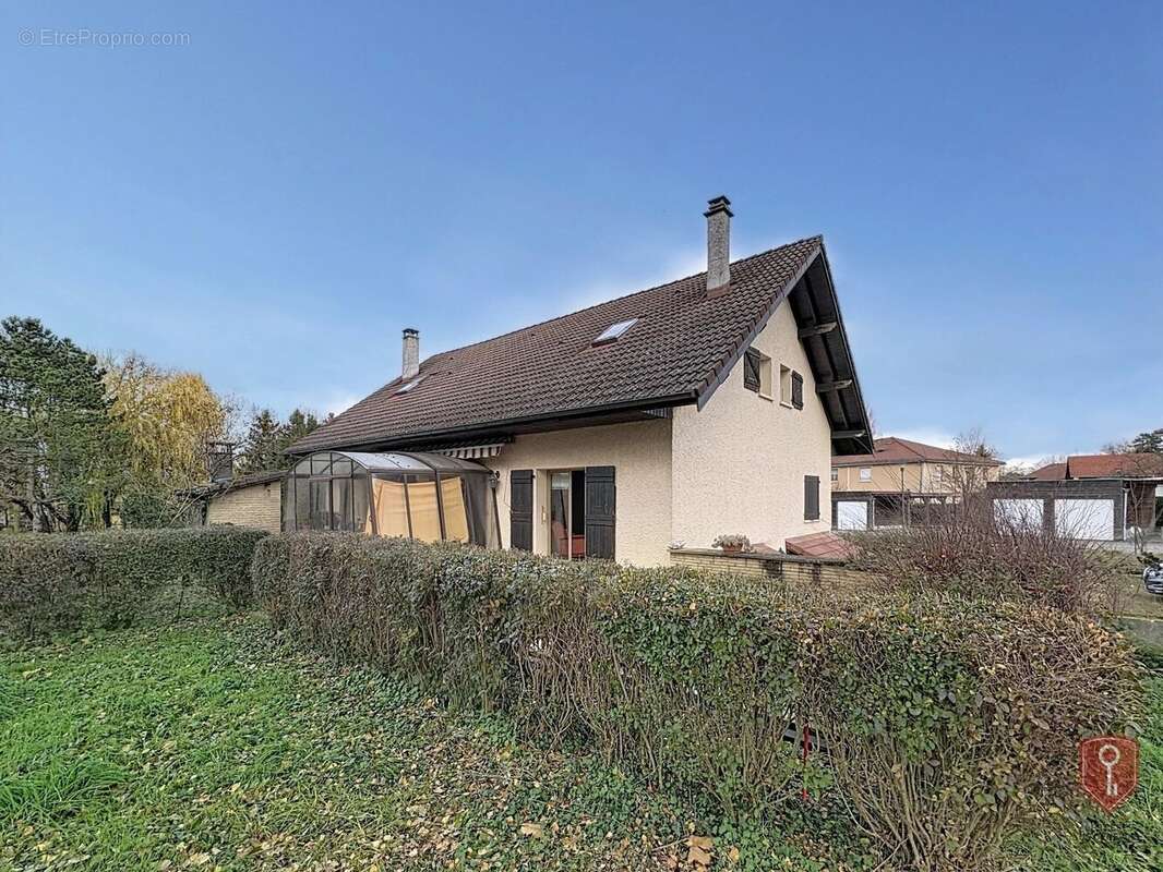 Maison à VALLEIRY