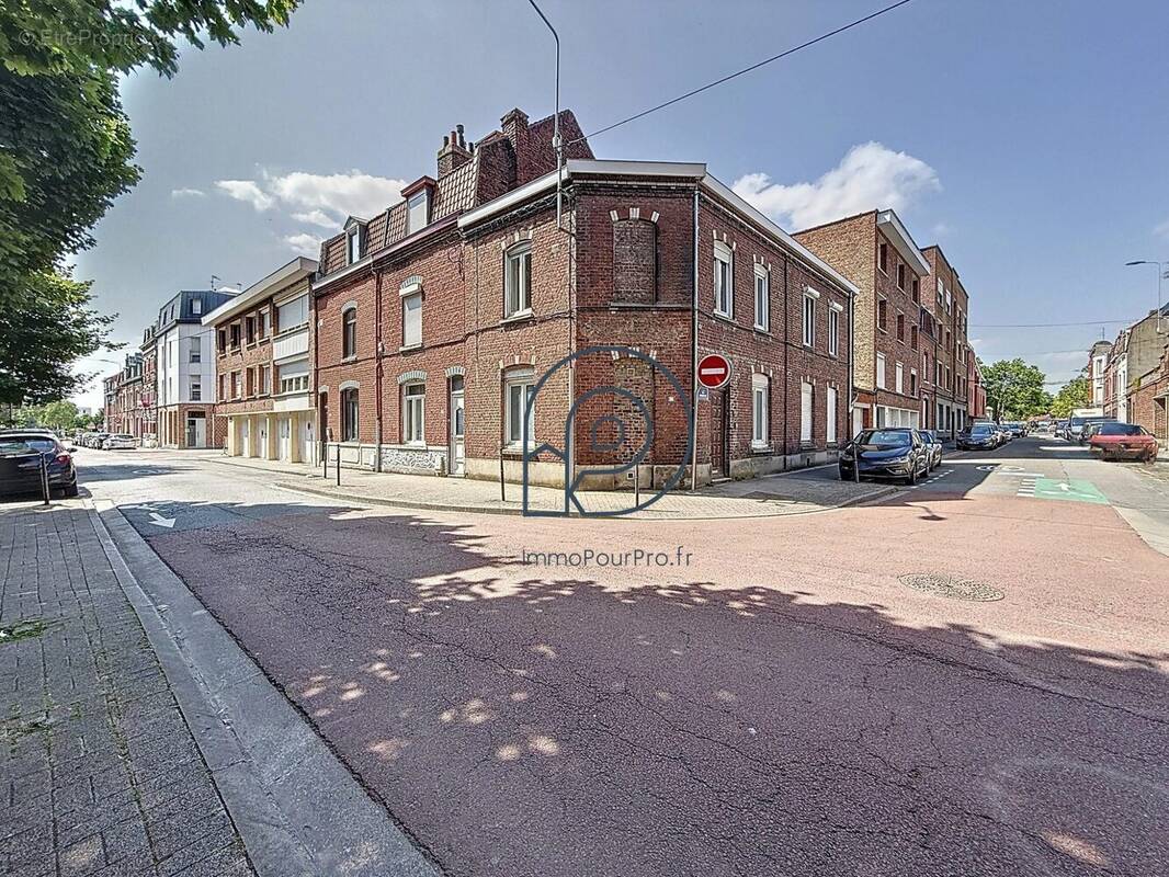 Commerce à LA MADELEINE