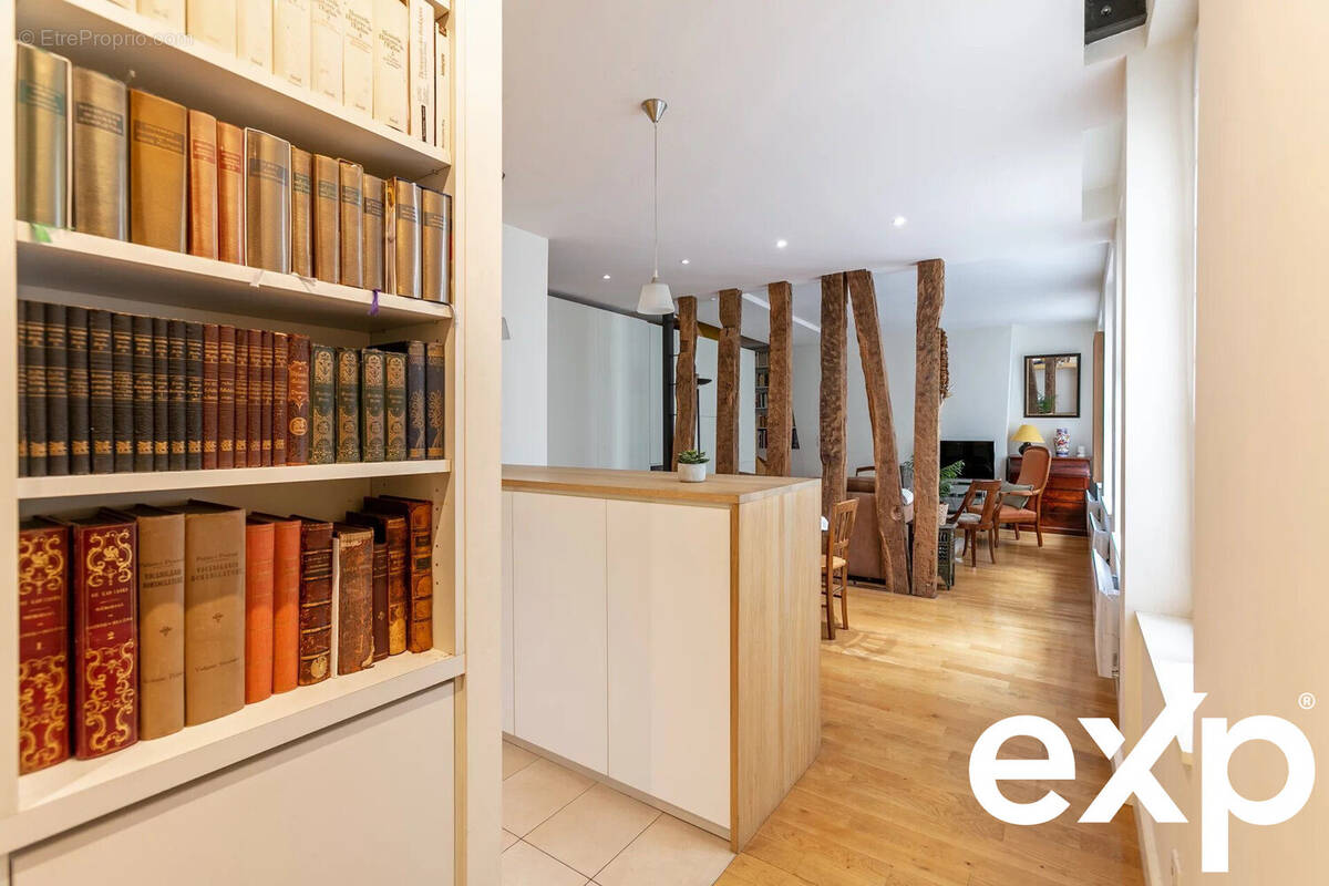 Appartement à PARIS-2E