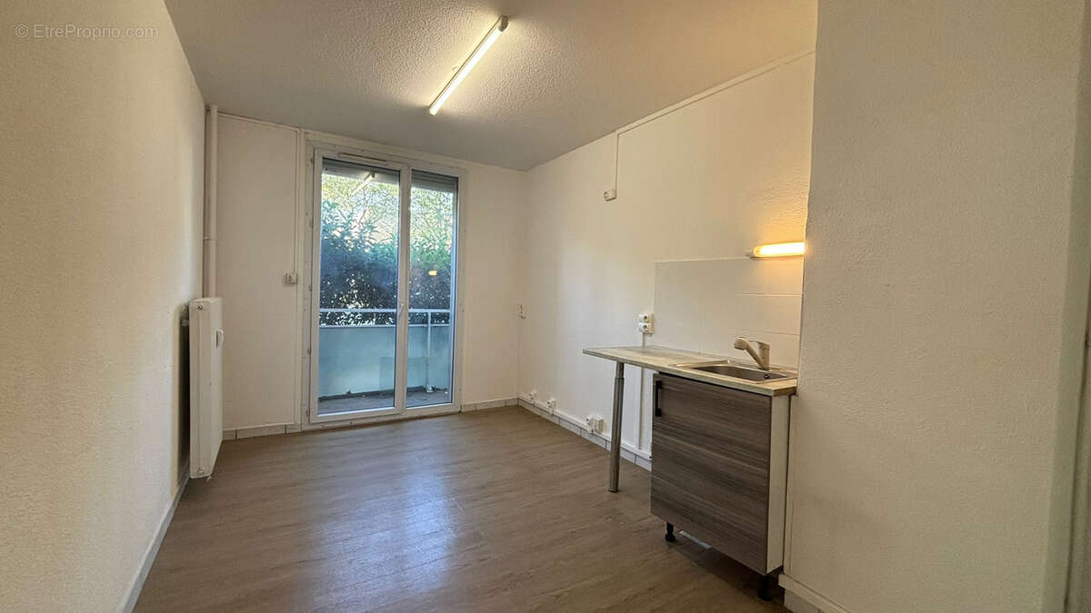 Appartement à PORT-DE-BOUC