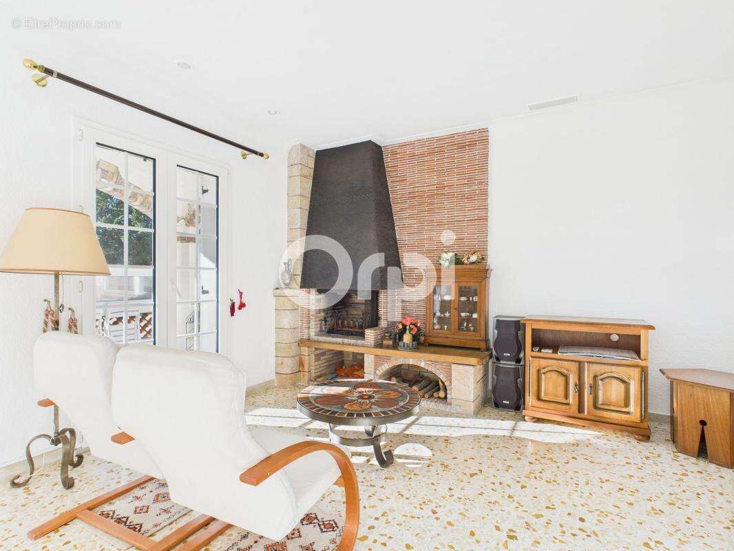 Maison à MANDELIEU-LA-NAPOULE