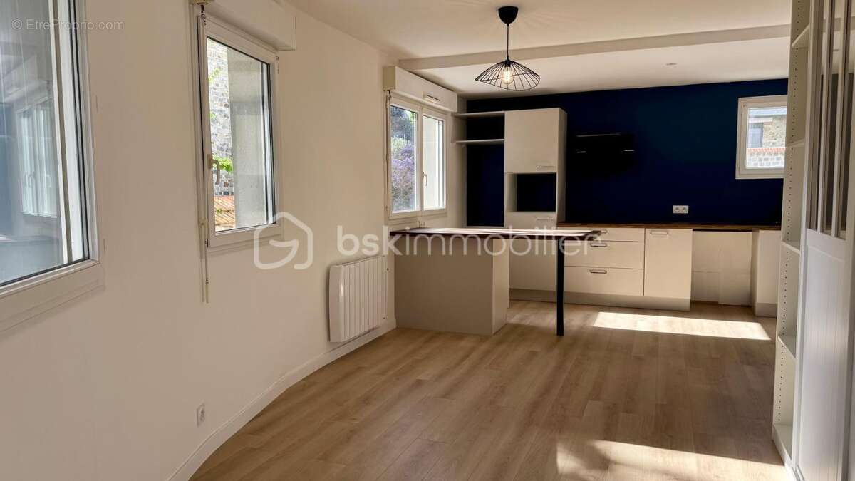 Très bel appartement Cosy T1 bis - REFAIT À NEUF - Quartier prisé Oberthur - Thabor à RENNES - photo 2