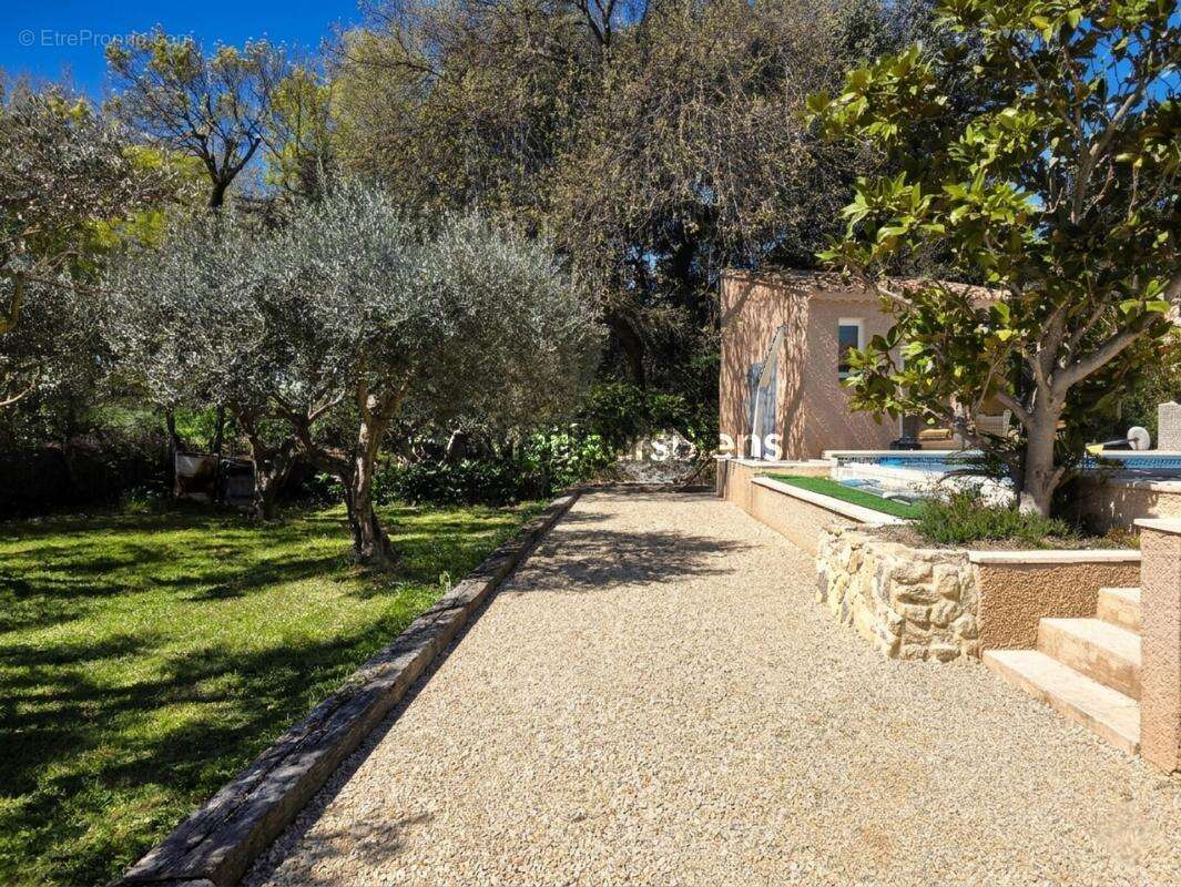Maison à SALON-DE-PROVENCE
