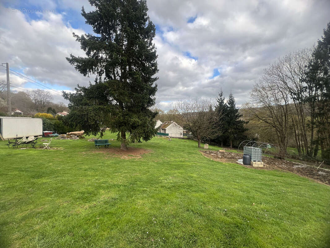 Maison à VILLENEUVE-SUR-BELLOT
