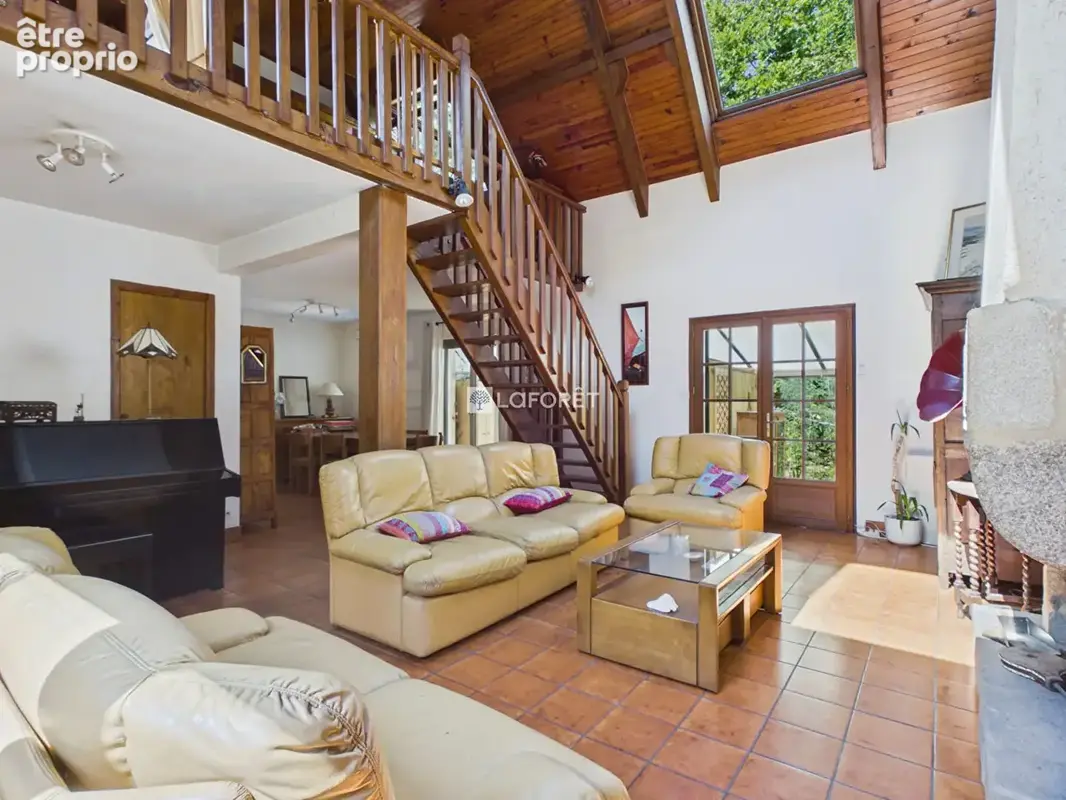 Pont-l'Abbé  : Maison sur plus de 8 000 m² de terrain - photo 6