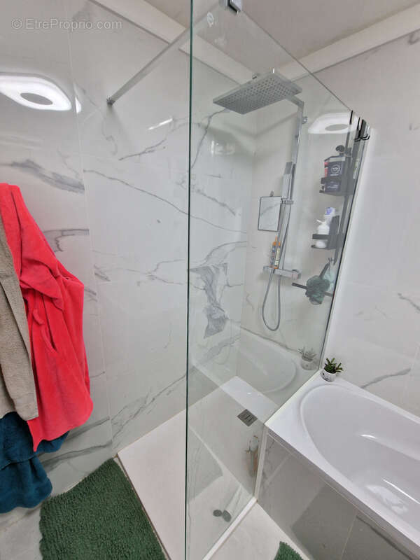 Appartement à ROQUEBRUNE-CAP-MARTIN