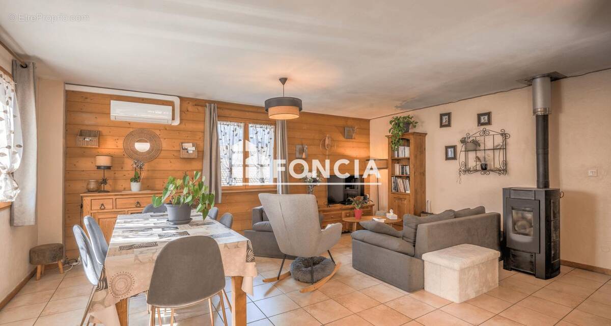 Maison à SALLANCHES