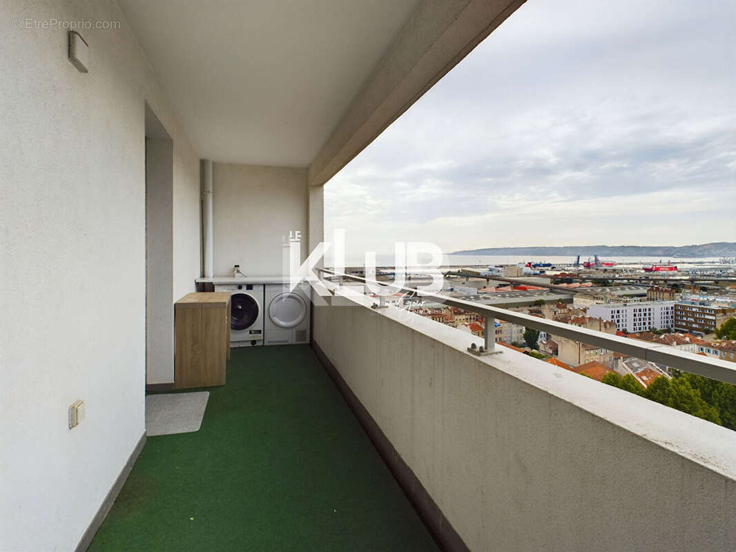 Appartement à MARSEILLE-3E