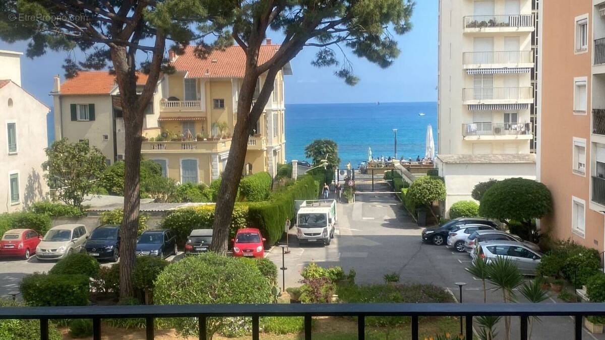 Appartement à ROQUEBRUNE-CAP-MARTIN
