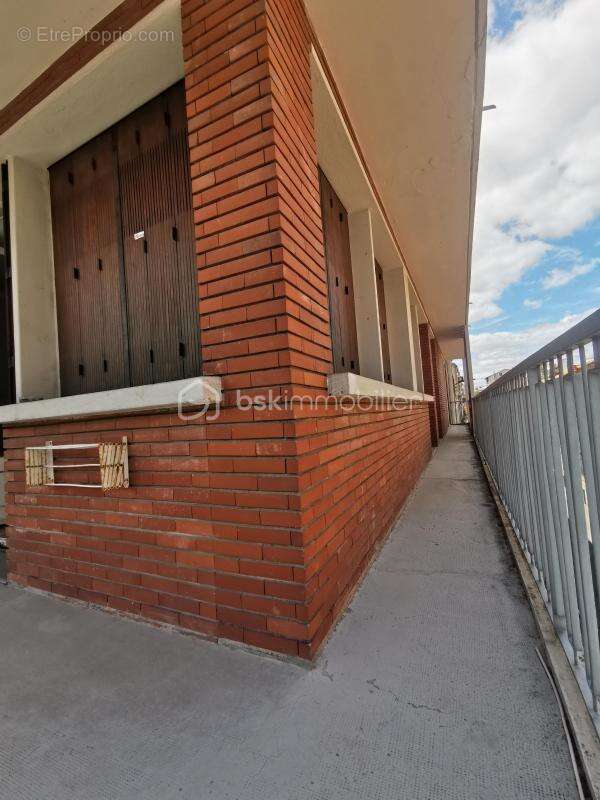 Matabiau - t4 92 m² lumineux -  2 balcons - - photo 2