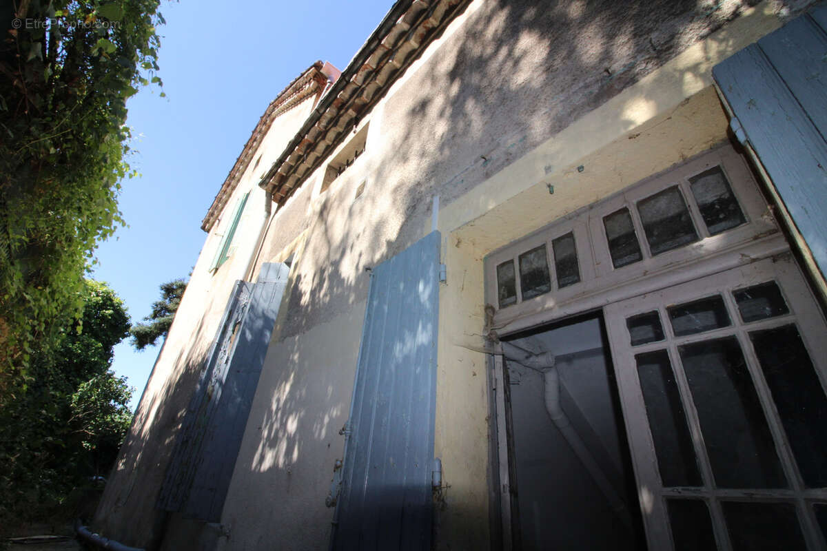 Appartement à SAINT-PAUL-LE-JEUNE