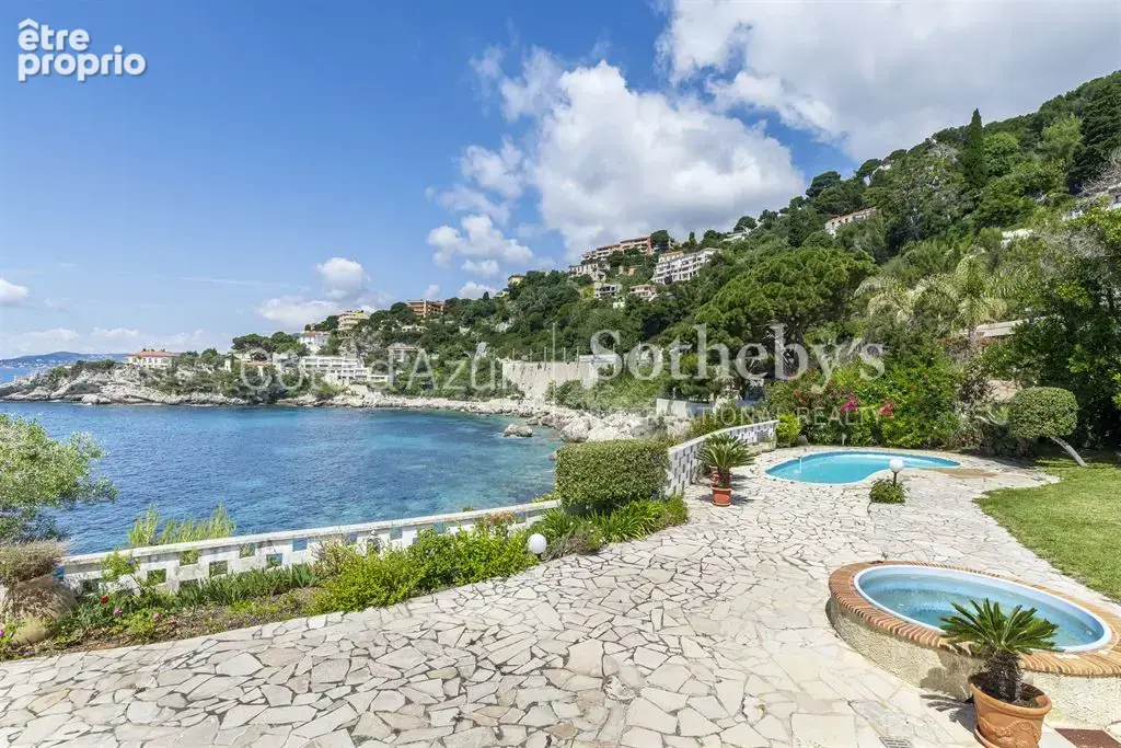 Propriété pieds dans l’eau avec deux maisons à rénover à Cap d’Ail près de Monaco - photo 11