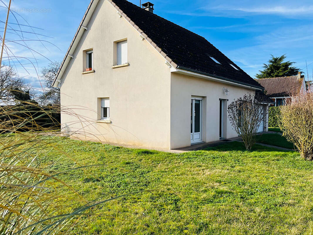 Maison à CHEMILLY-SUR-YONNE