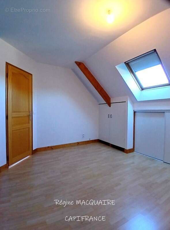 Maison en pierre à Sourdeval (50) – 4 pièces – 3 chambres dont 1 au rdc + dépendances – Terrain 2 500 m² - photo 13