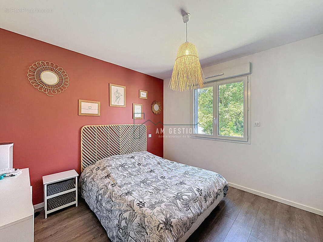 Maison à COMPREIGNAC