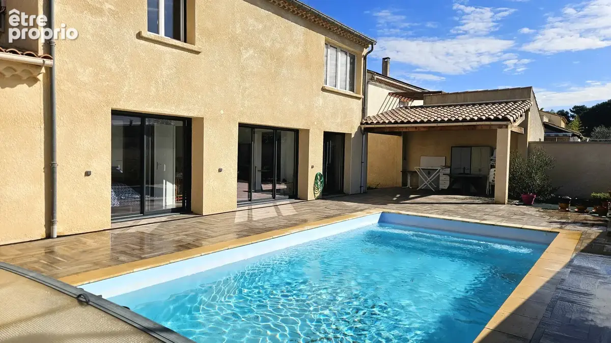 Grande maison rénovée avec deux logements, sur 573 m2 de terrain non mitoyen - photo 2