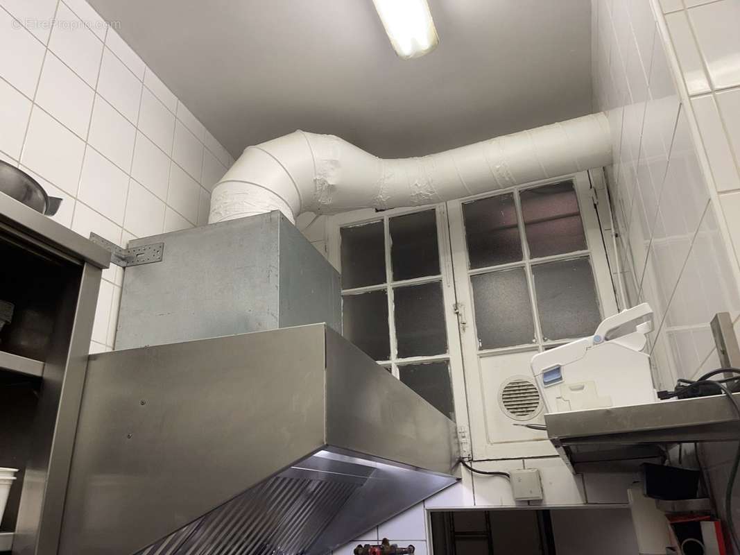 Autre à PARIS-1E