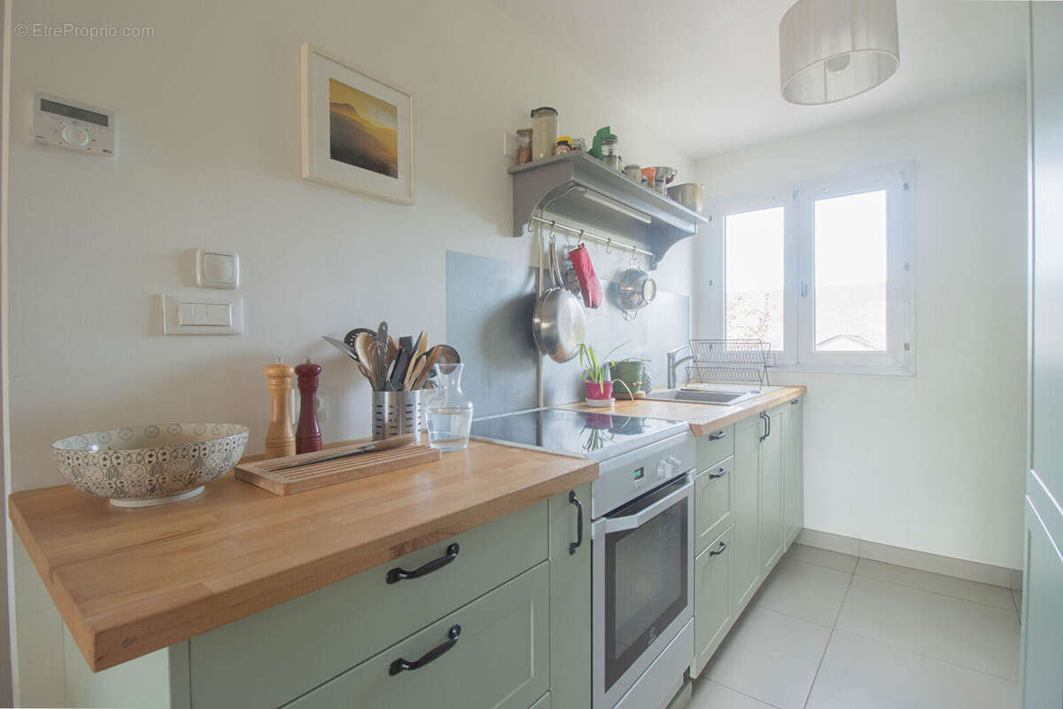 Appartement à AVRILLE