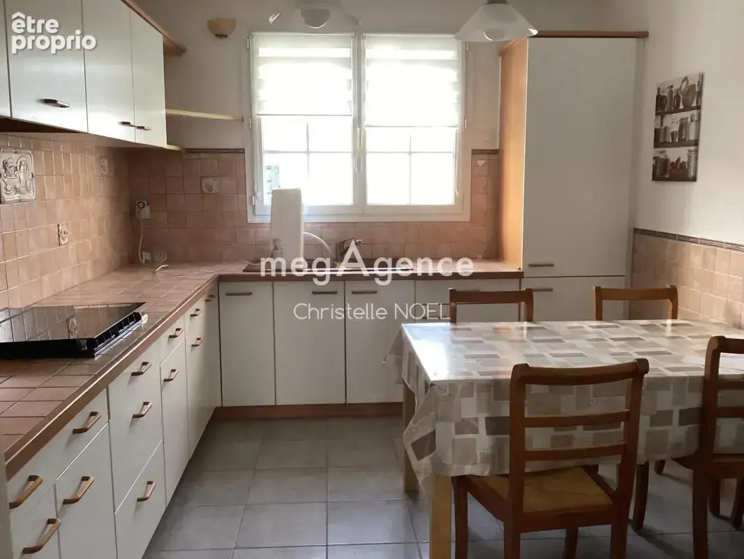 Proche de Luçon, et des plages de vendée,maison de plain pied,avec 3 chambres et deux véranda - photo 5