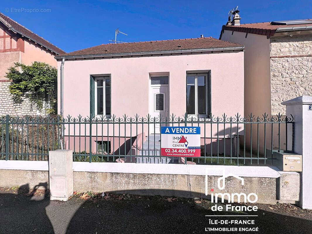 Maison à MAINVILLIERS