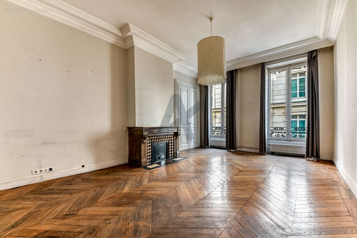 Appartement à LYON-6E
