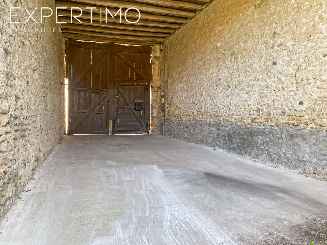 Maison à MORIGNY-CHAMPIGNY