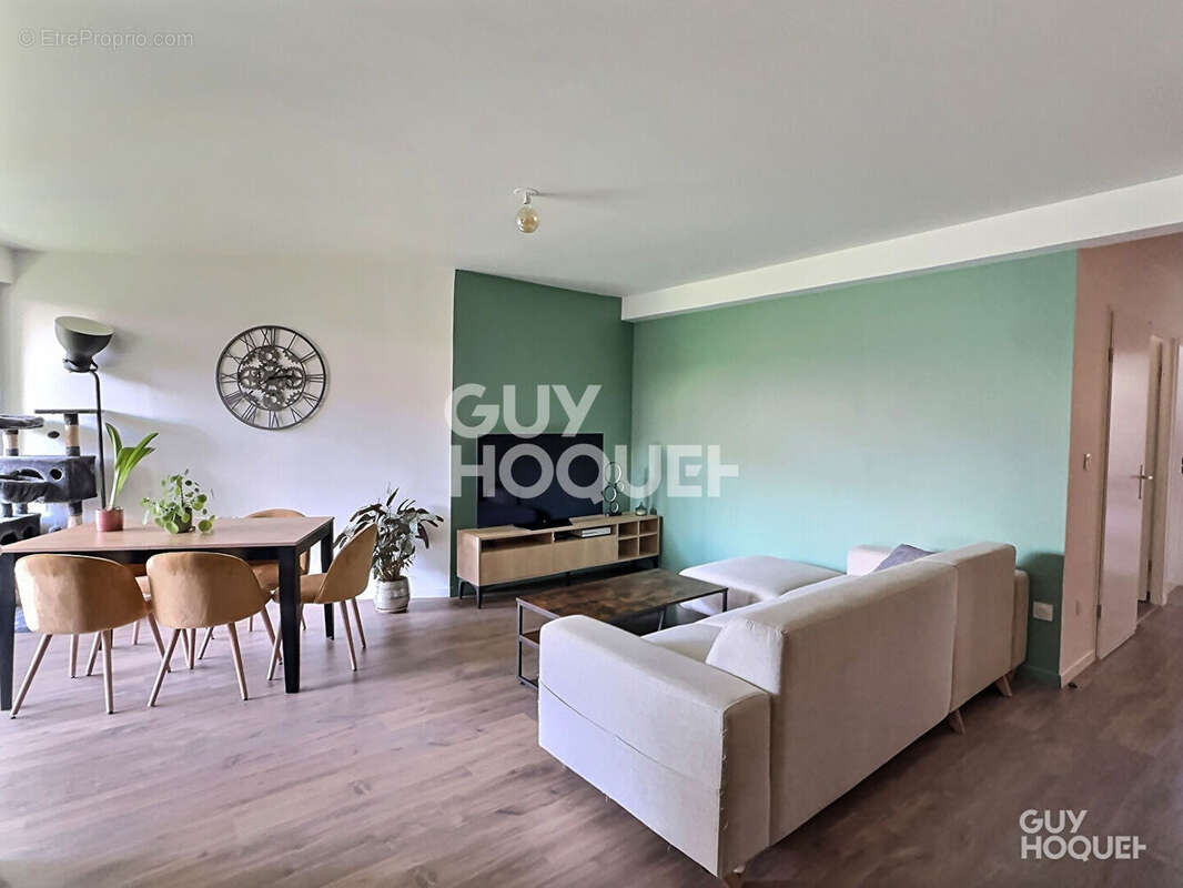 Appartement à AUBERVILLIERS