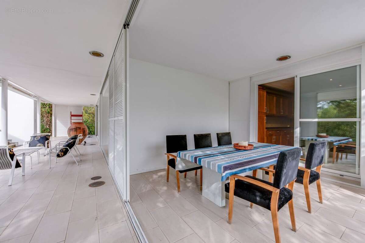   - Maison à SAINT-JEAN-DE-LUZ