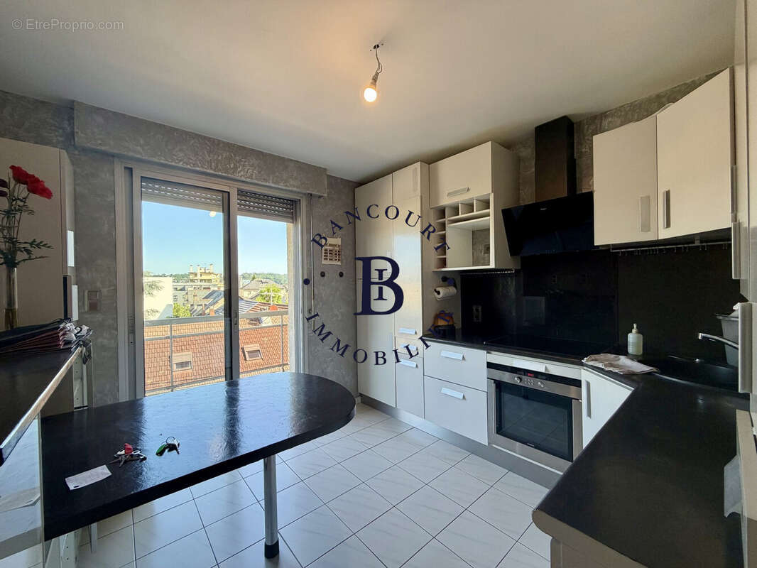 Appartement à BRIVE-LA-GAILLARDE