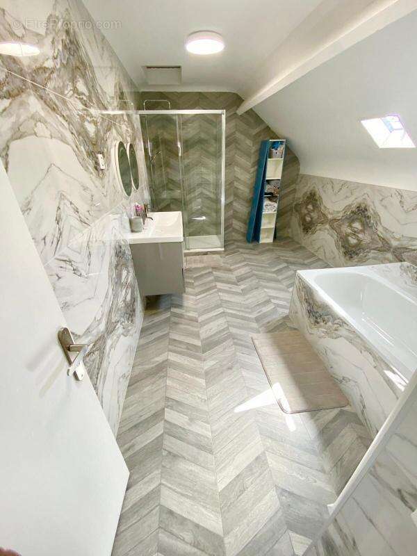 Maison à BONNEUIL-SUR-MARNE