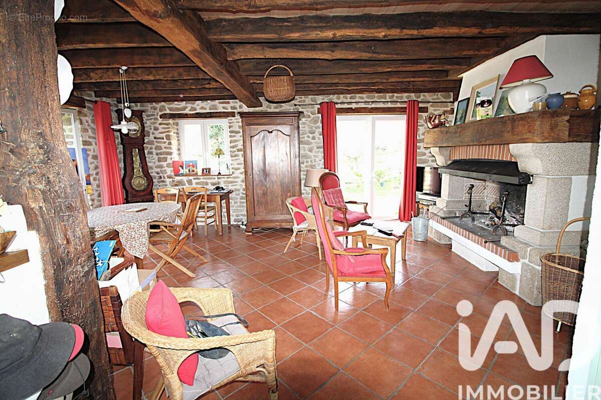 Maison 109 m² à Thauron  - photo 7