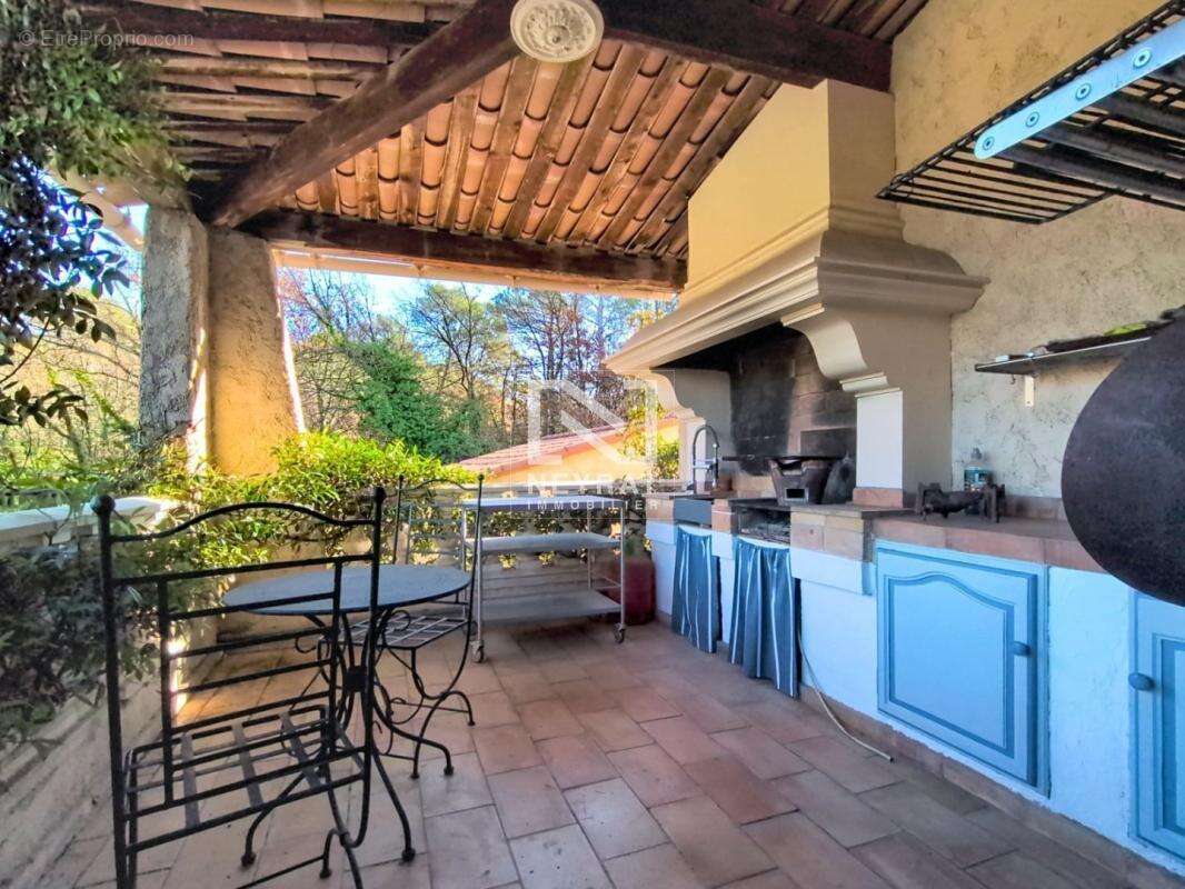 A tourrettes - propriete - proche golf de terre blanches - piscine - tennis - appartement independant - photo 19