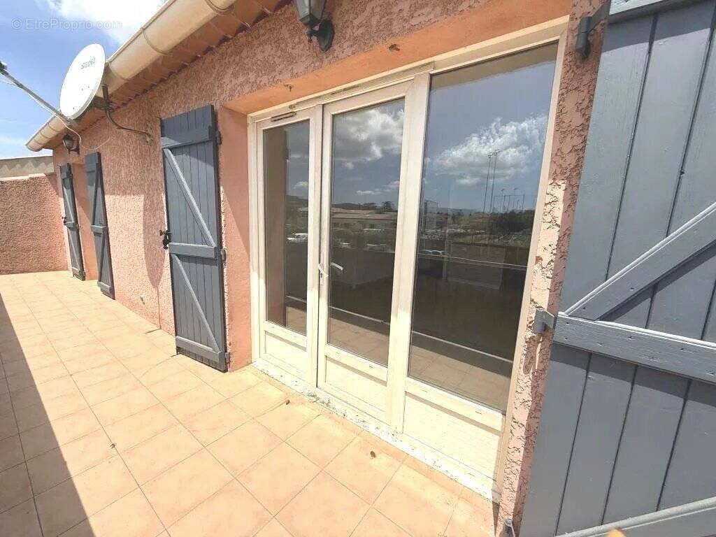 Appartement à SAINT-MAXIMIN-LA-SAINTE-BAUME