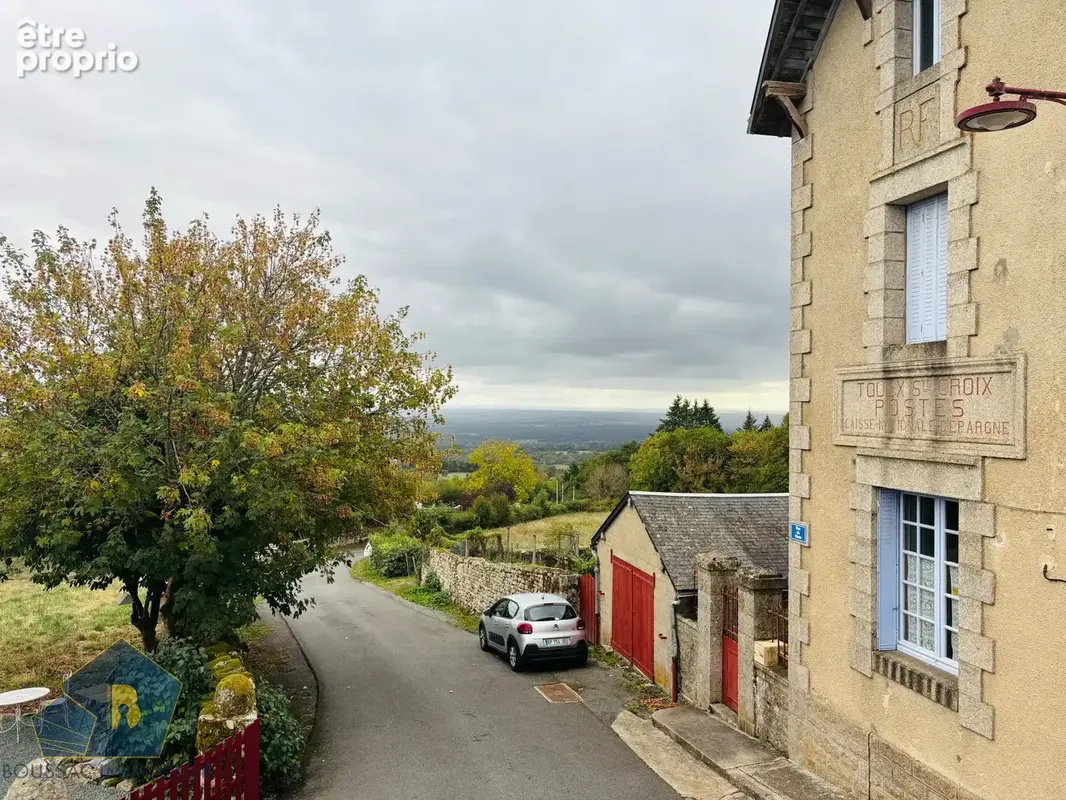 Maison entièrement rénovée   Vue exceptionnelle sur les Monts de Toulx - photo 13