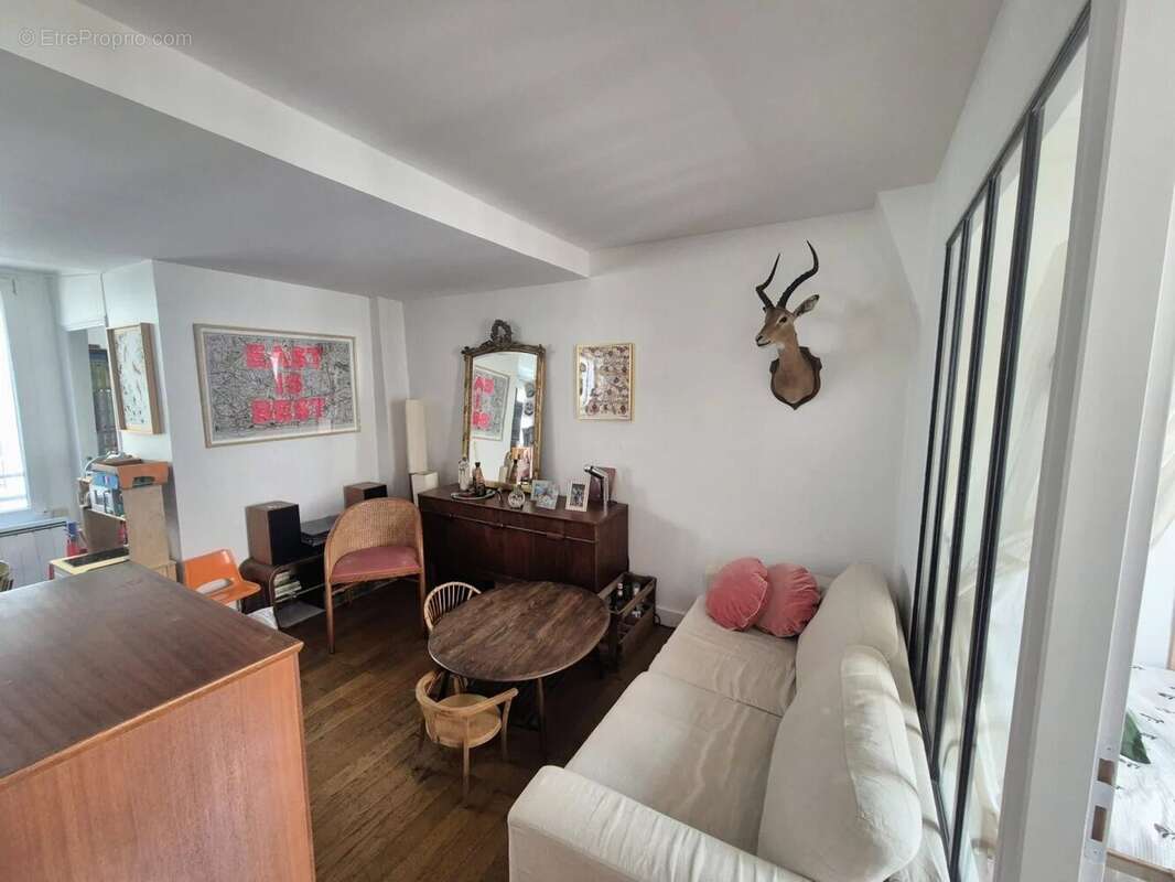 Appartement à PARIS-18E