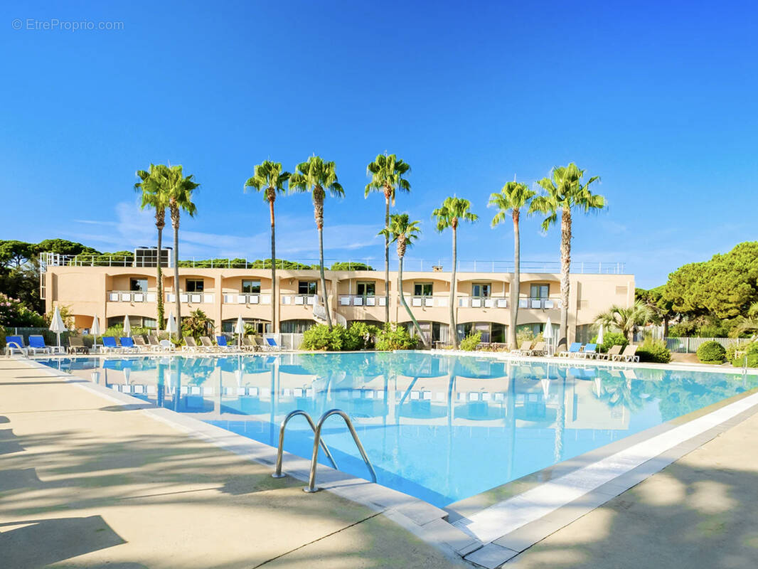 Appartement à MANDELIEU-LA-NAPOULE